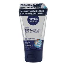 Nivea Men Extra Bright Dark Spot Minimizer Facial Foam, Glutathione, Vitamin C, 100ml
